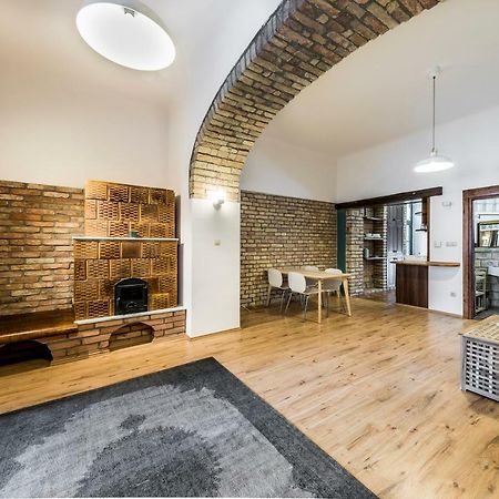 French Touch Apartment With Free Parking Budapest Ngoại thất bức ảnh