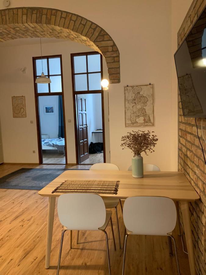 French Touch Apartment With Free Parking Budapest Ngoại thất bức ảnh