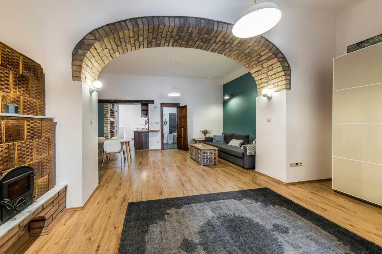 French Touch Apartment With Free Parking Budapest Ngoại thất bức ảnh