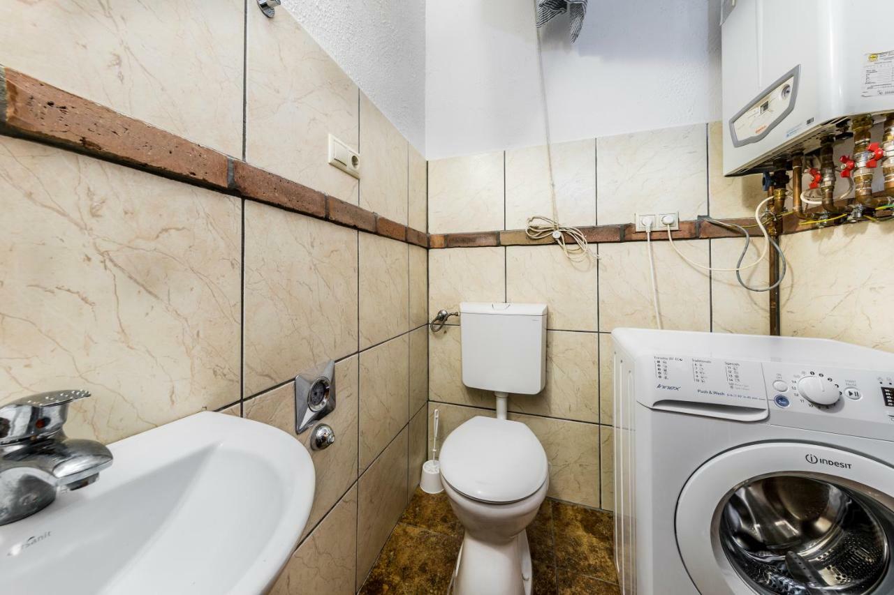French Touch Apartment With Free Parking Budapest Ngoại thất bức ảnh